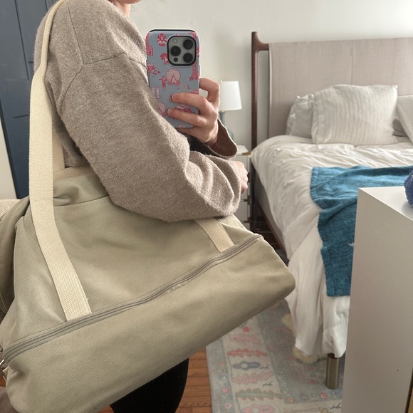 LO & SONS Catalina Deluxe Dove Grey Canvas Weekender Tote Shoulder Strap Bag - Picture 3 of 8